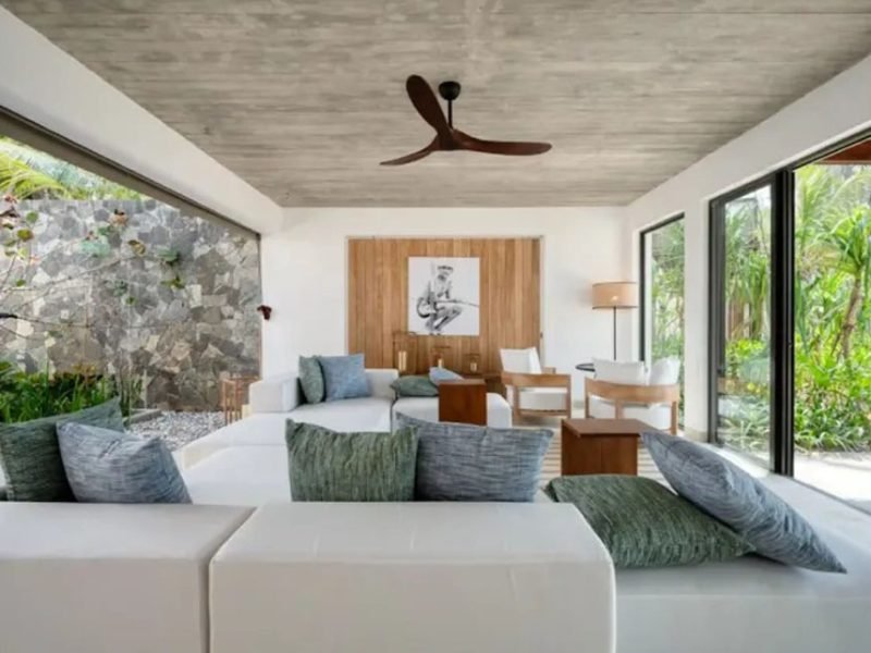 Bay View Pool Residence