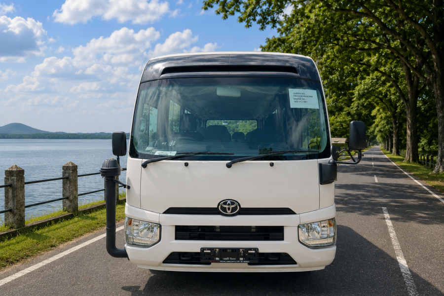 Mini-Coach (Coaster) – Convenient Transport for Medium-Sized Groups